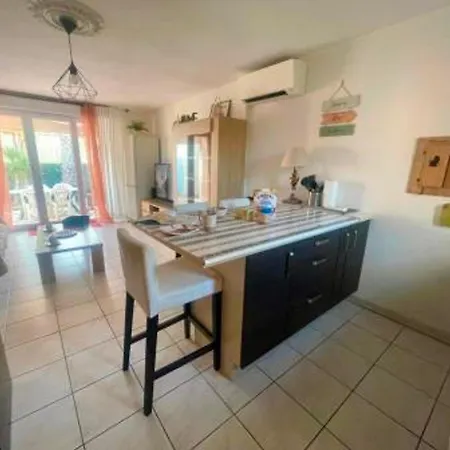 Apartment 4/6 Pers Climatisee Avec Piscine, Wifi & Parking Proche - Fr-1-796-85 *